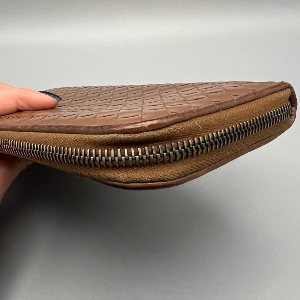 Bottega Veneta Intrecciato Zip Around Wallet, Camel Brown - Picture 4 of 9